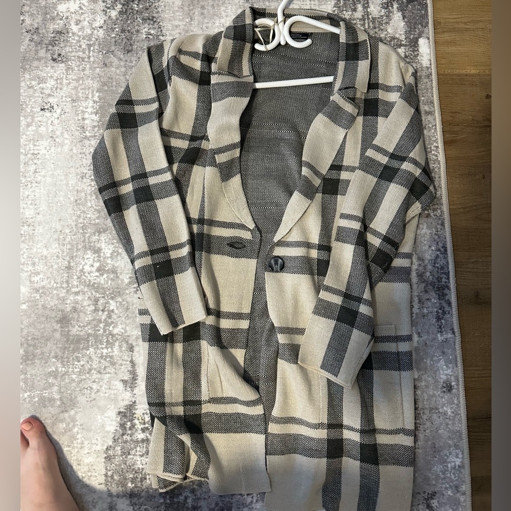 Suzy Shier Plaid Cardigan - Black and Cream